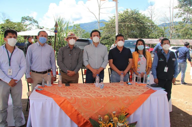 Alcalde de Nangaritza expuso necesidades ante el Viceministro de Desarrollo Productivo Agropecuario.