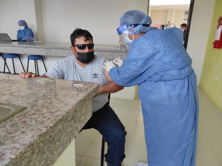 VACUNACIÓN EN NANGARITZA