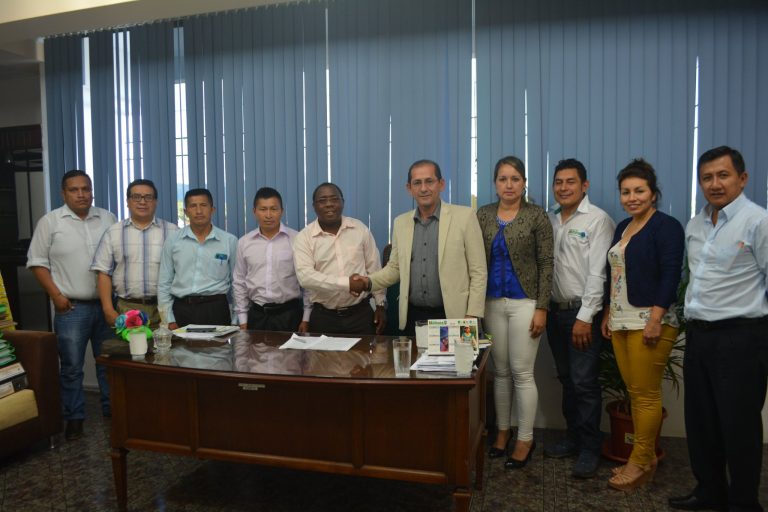EL GAD NANGARITZA Y FUNDACIÓN HUMANA PUEBLO A PUEBLO-ECUADOR SUSCRIBIERON UN CONVENIO DE COOPERACIÓN.