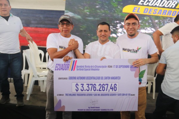 NUEVA OBRA PARA NANGARITZA GRACIAS A LA GESTIÓN DEL ALCALDE FRANCISCO CORDERO