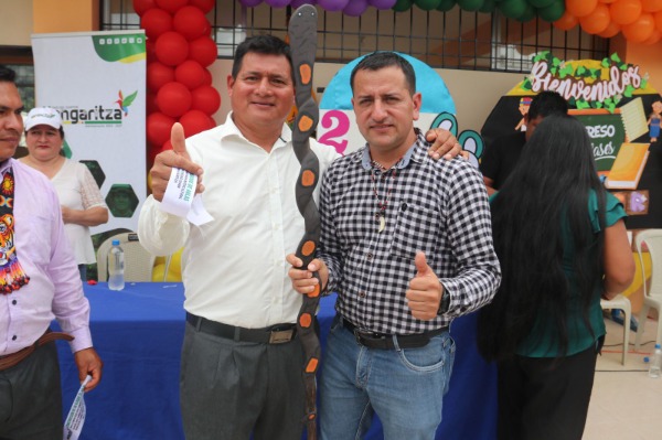 Municipio de Nangaritza entrega nuevo bloque de aulas a Unidad Educativa de Shaime.