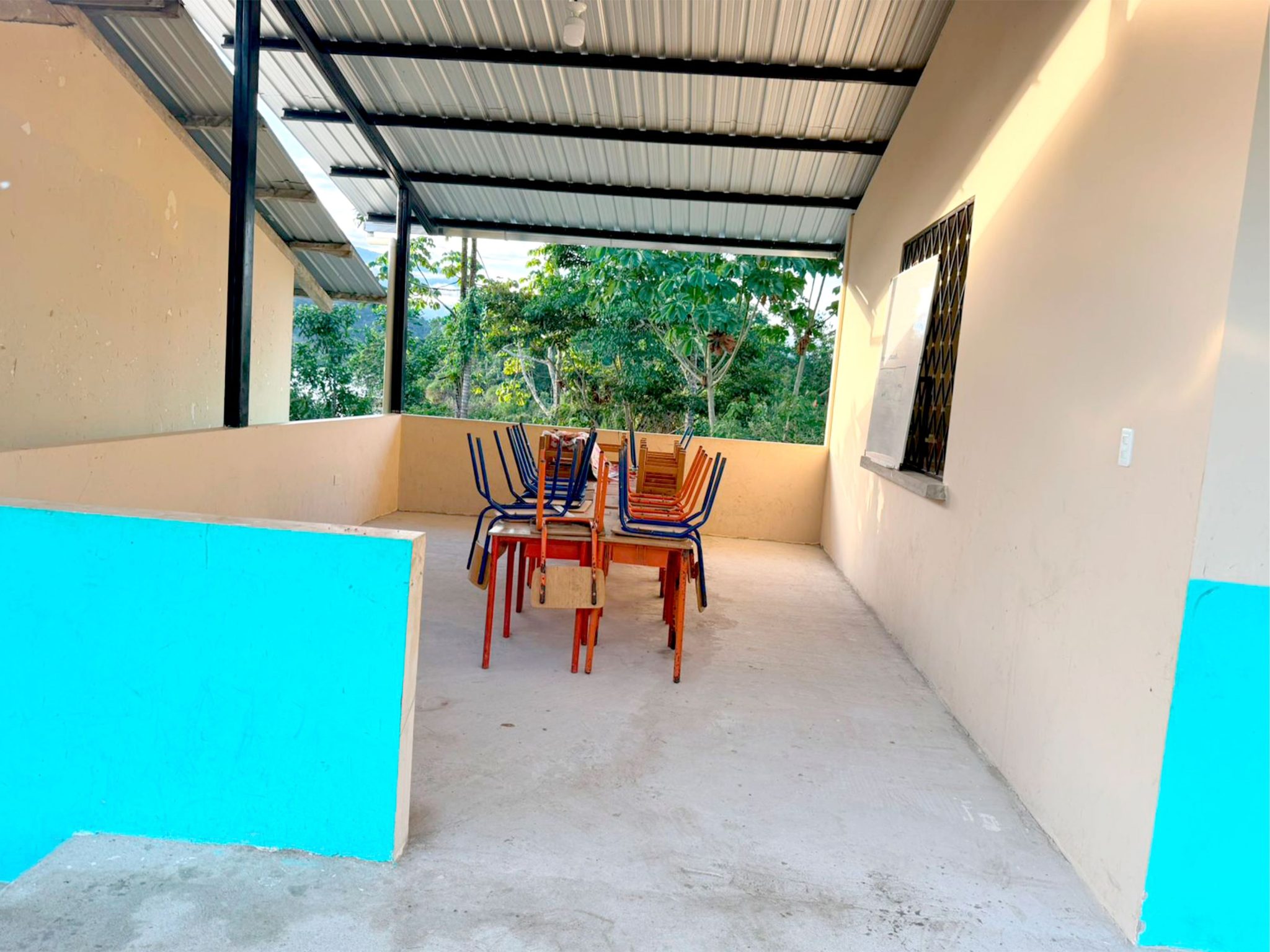 Mesa de trabajo 1-16