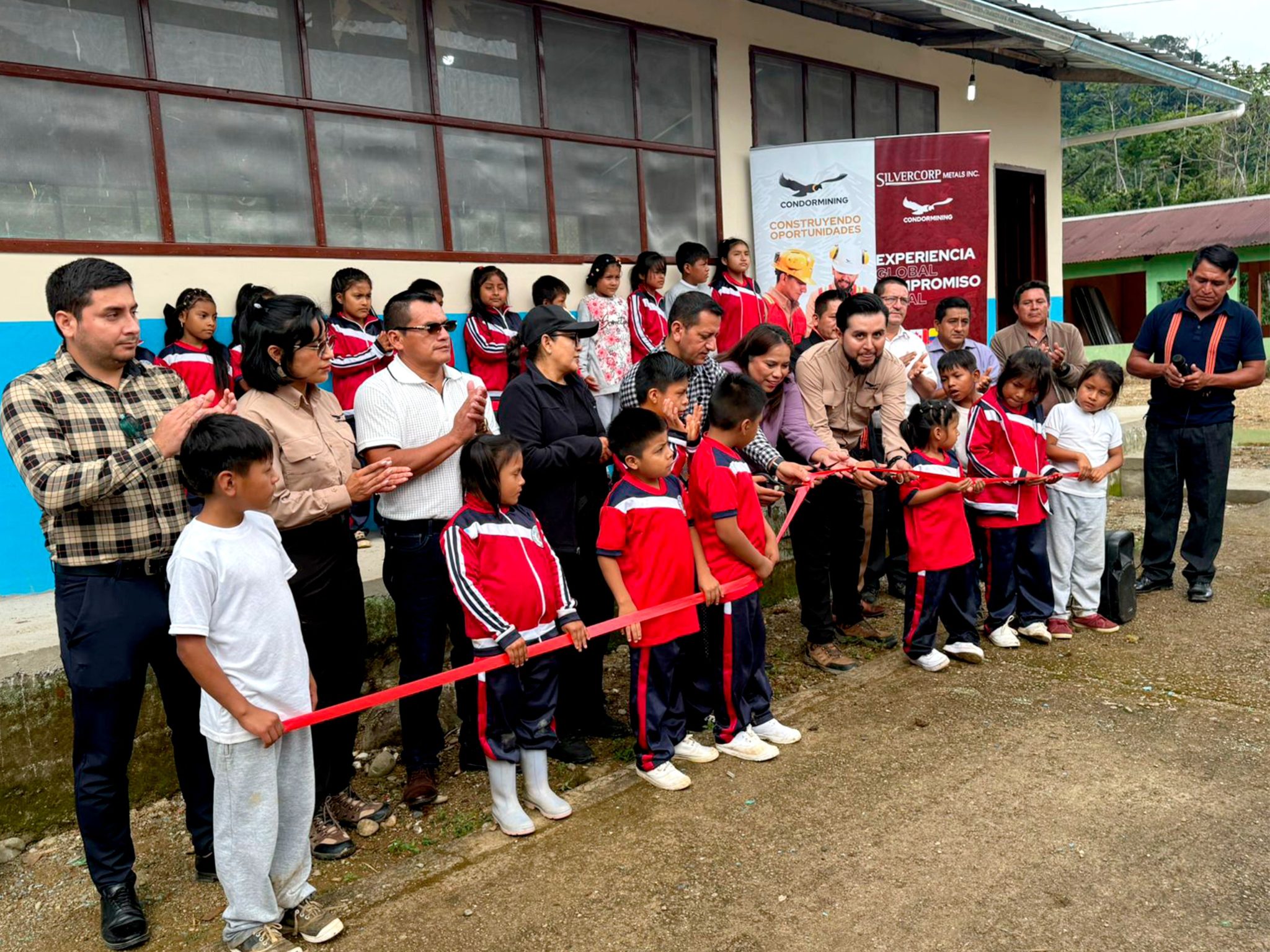 Mesa de trabajo 1-19