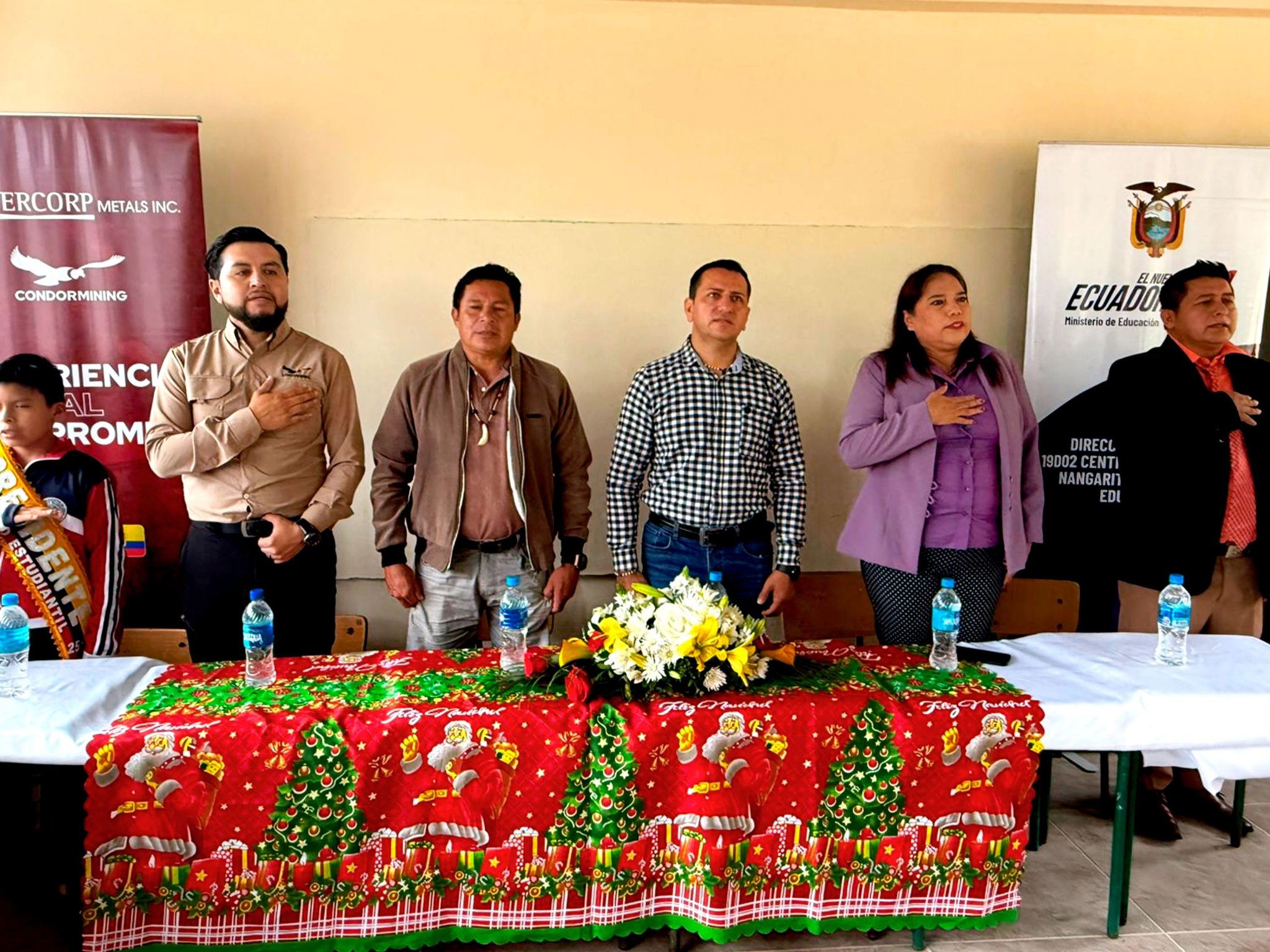 Mesa de trabajo 1-21