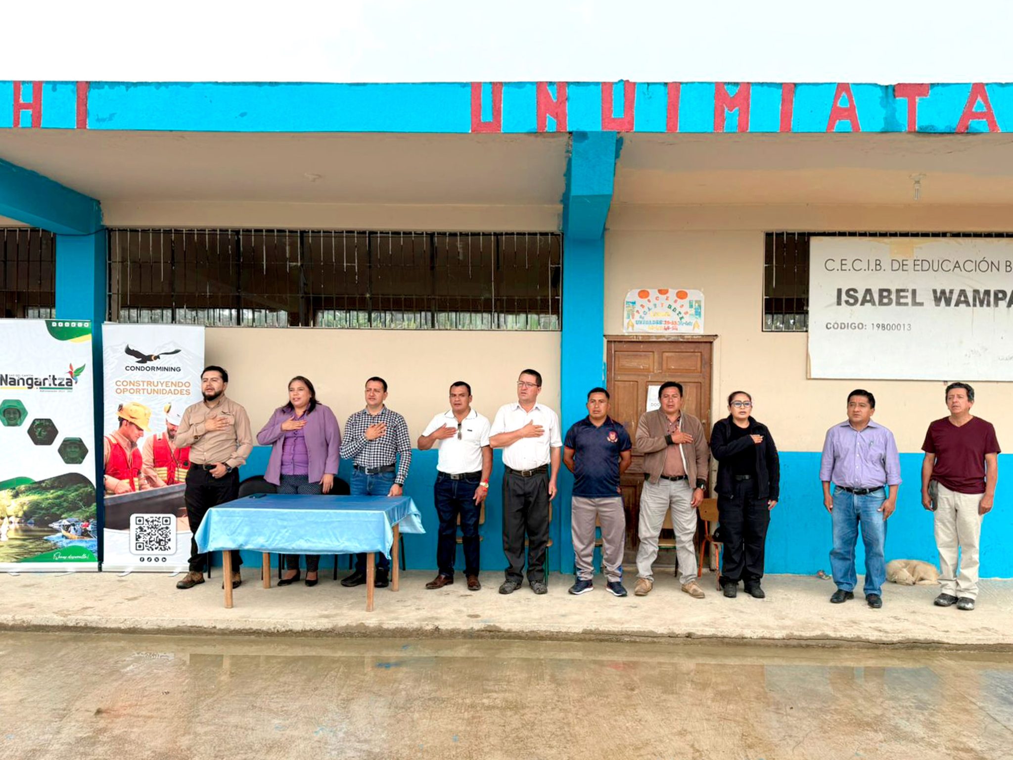 Mesa de trabajo 1-22