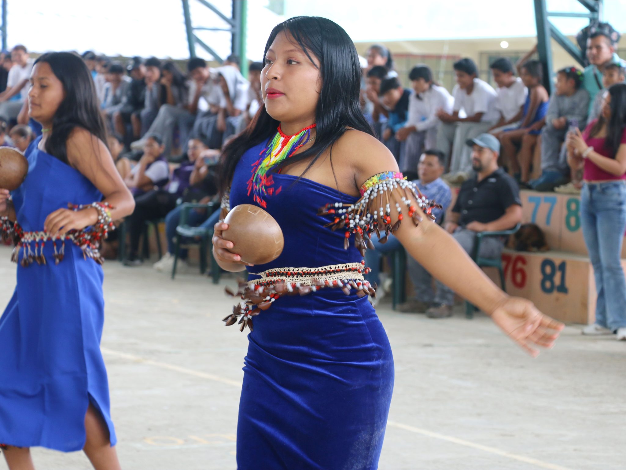 Mesa de trabajo 1-26