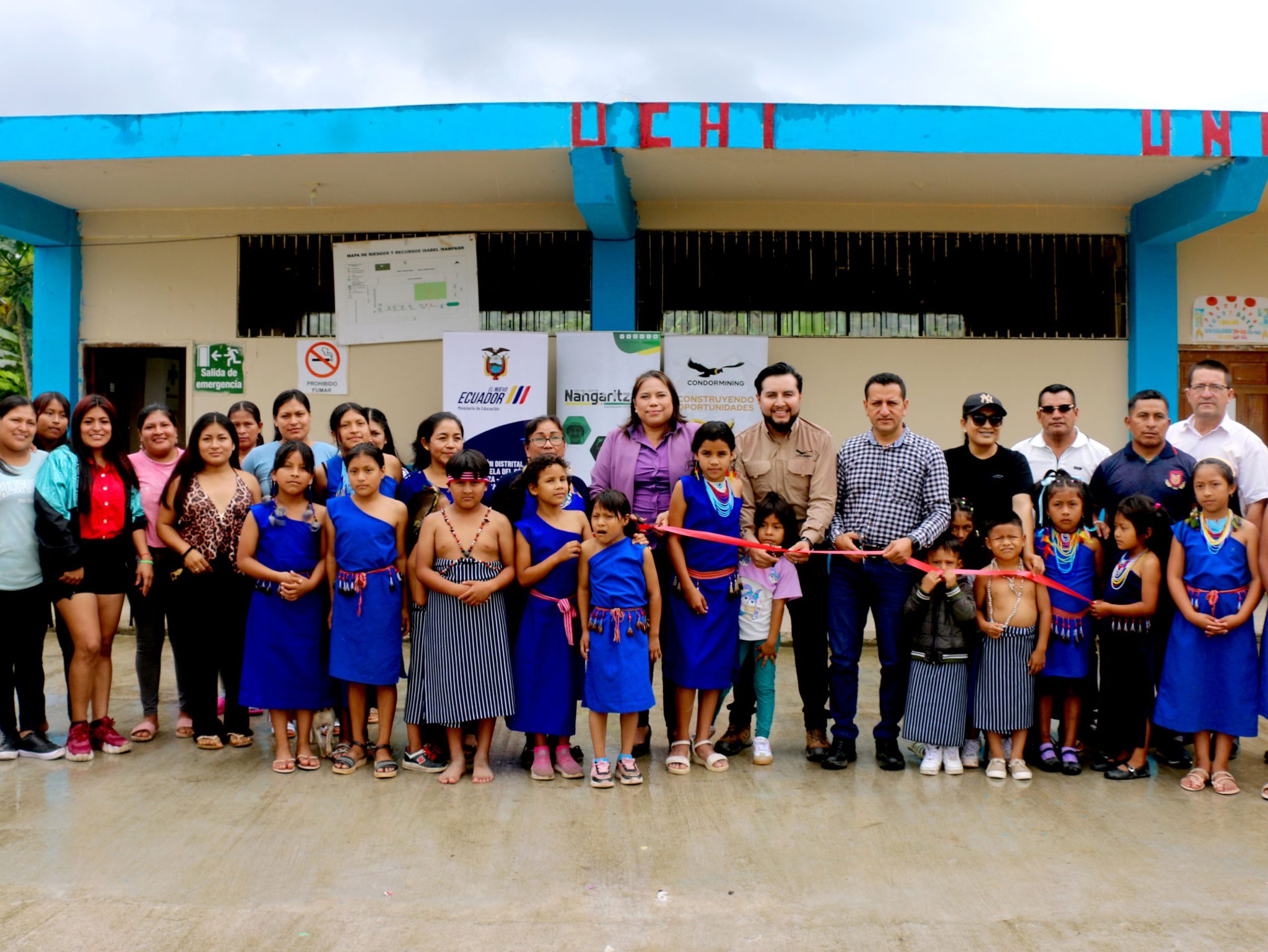 Mesa de trabajo 1-29