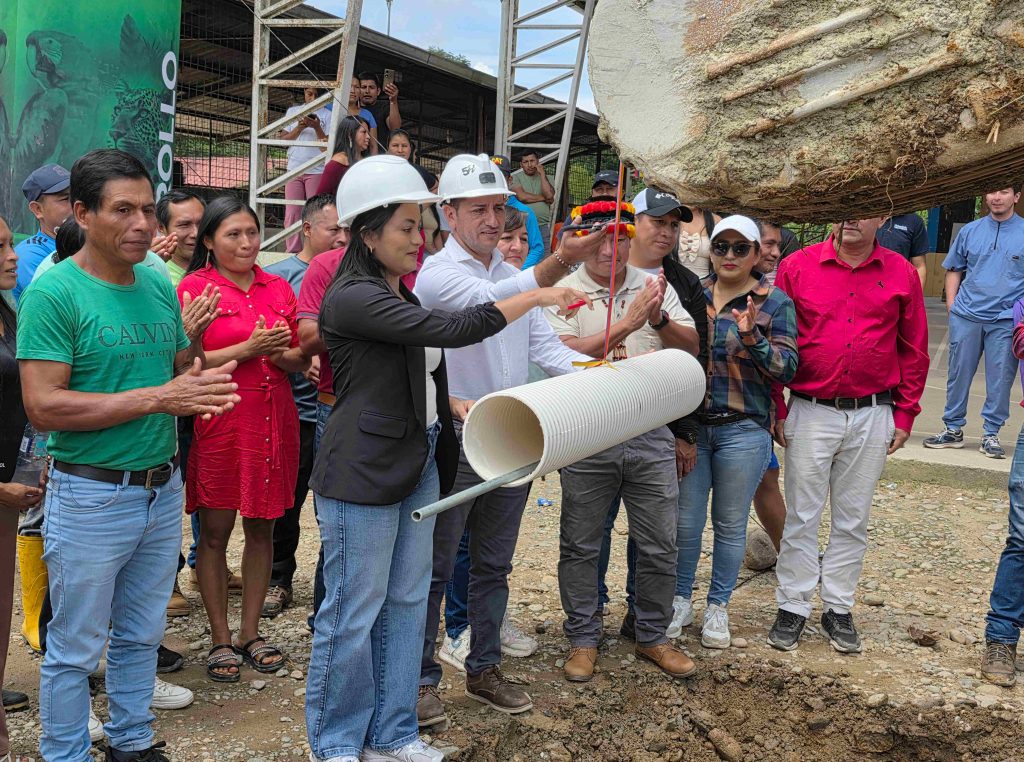 Mesa de trabajo 1-34